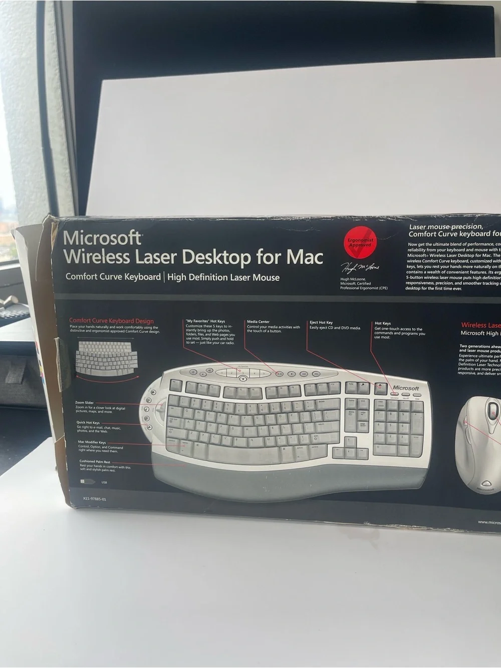 Microsoft Wireless Laser Desktop for Mac Comfort Curve Keyboard HD Laser Mouse